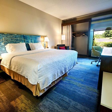 Hampton Inn Flemington Bagian luar foto