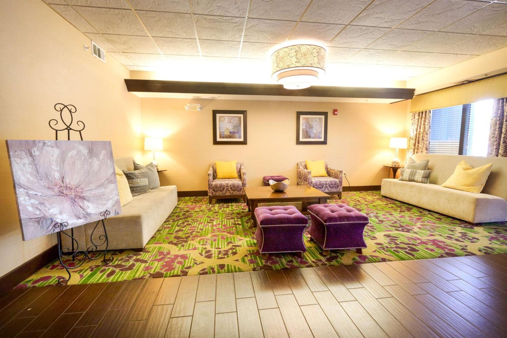 Hampton Inn Flemington Bagian luar foto